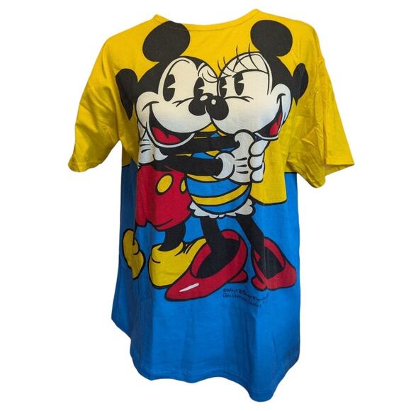 Vintage 80s Disney Mickey & Co.Hugging Minnie Mouse T-Shirt Medium - Picture 9 of 9